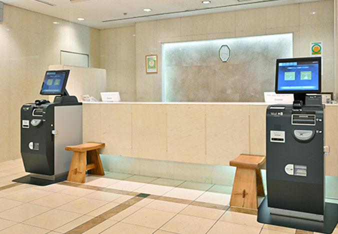 写真:ロビー・フロント