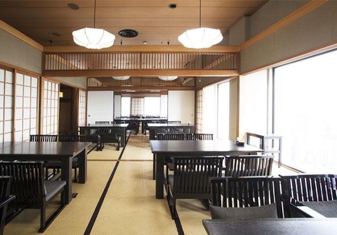 写真：割烹 うおまん 中之島店の店内